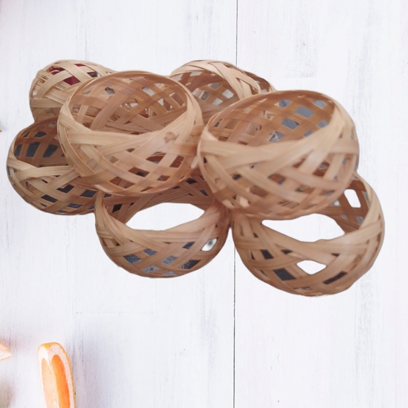 Vintage Wicker Napkin Rings - Picture 5 of 6